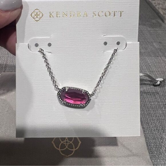 NWOT Kendra Scott Elisa Silver Pendant Necklace in Berry Glass - Picture 5 of 9